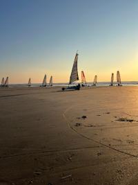 Sortie en char à voile au coucher de soleil à Quend-Plage